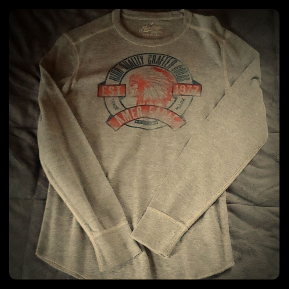 American Eagle long sleeve shirt
